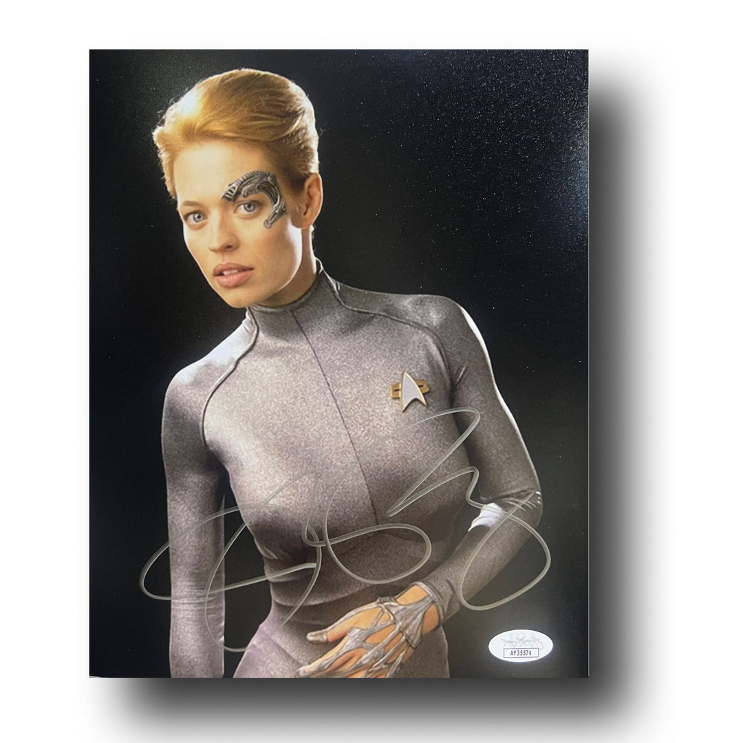 Jeri Ryan Autographed Star Trek Voyager Photo - Seven Of Nine 8X10, Star Trek, Hollywood, Movie and Television, Autographed, Signed, AAOCM33471