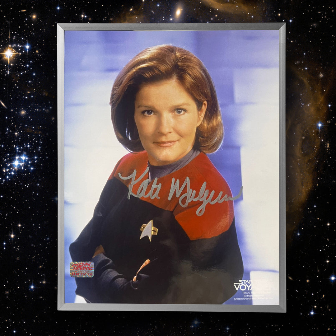 Kate Mulgrew Autographed Star Trek Voyager Photo - Captain Janeway 8X10, Star Trek, Hollywood, Movie and Television, Autographed, Signed, AAOCM33473