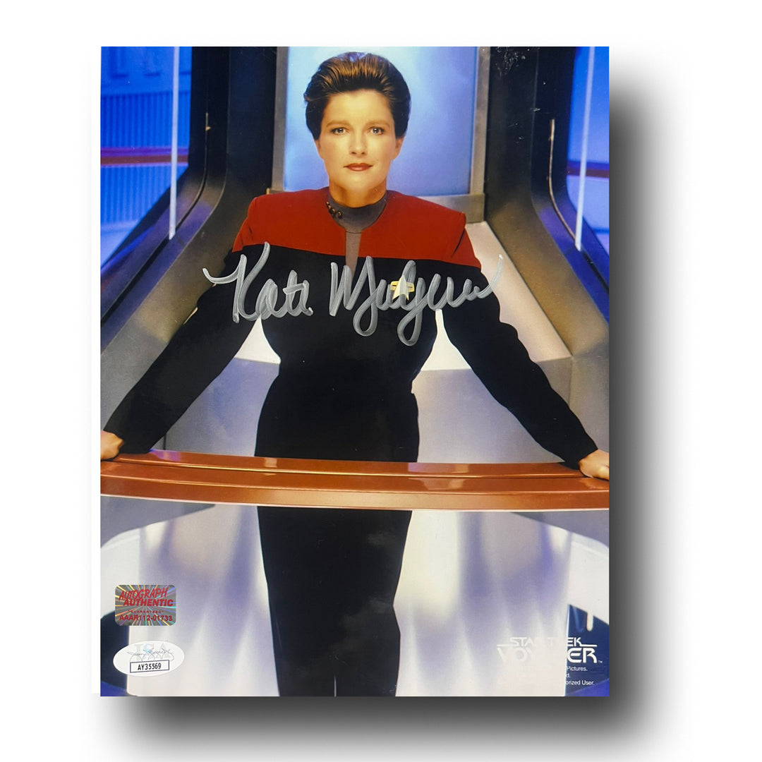 Kate Mulgrew Autographed Star Trek Voyager Photo - Captain Janeway On Bridge 8X10, Star Trek, Hollywood, Movie and Television, Autographed, Signed, AAOCM33474