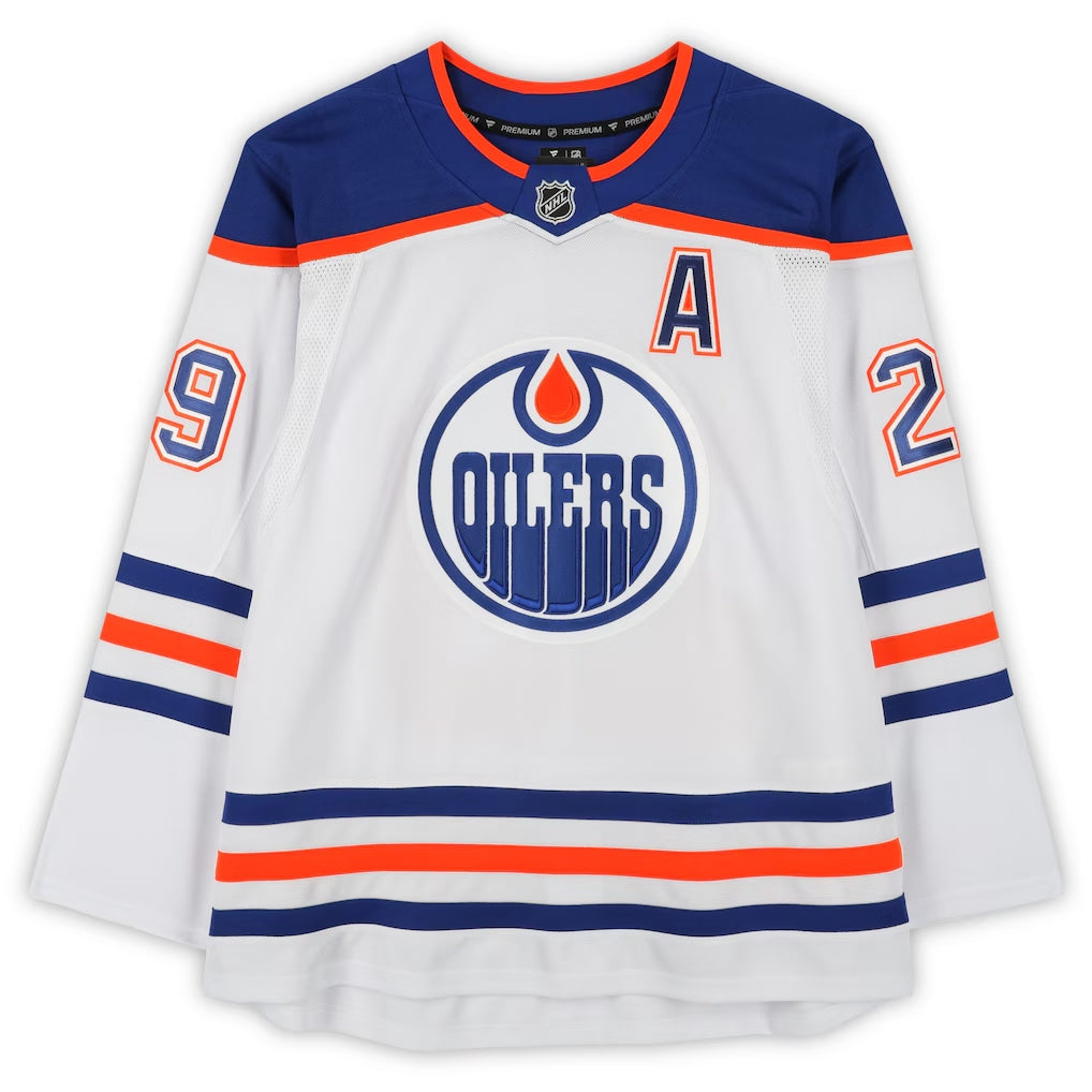 Leon Draisaitl Autographed White Edmonton Oilers Jersey, Edmonton Oilers, NHL, Hockey, Autographed, Signed, AAAJH33476