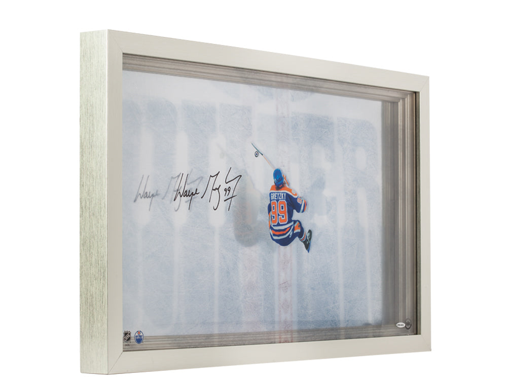 WAYNE GRETZKY SIGNED EDMONTON OILERS GREAT FROM ABOVE FRAMED ACRYLIC DISPLAY